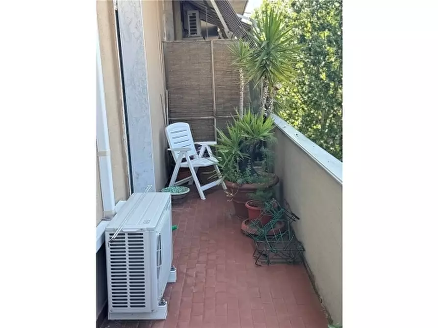 Immagine 3 di Appartamento in vendita  a Scandicci