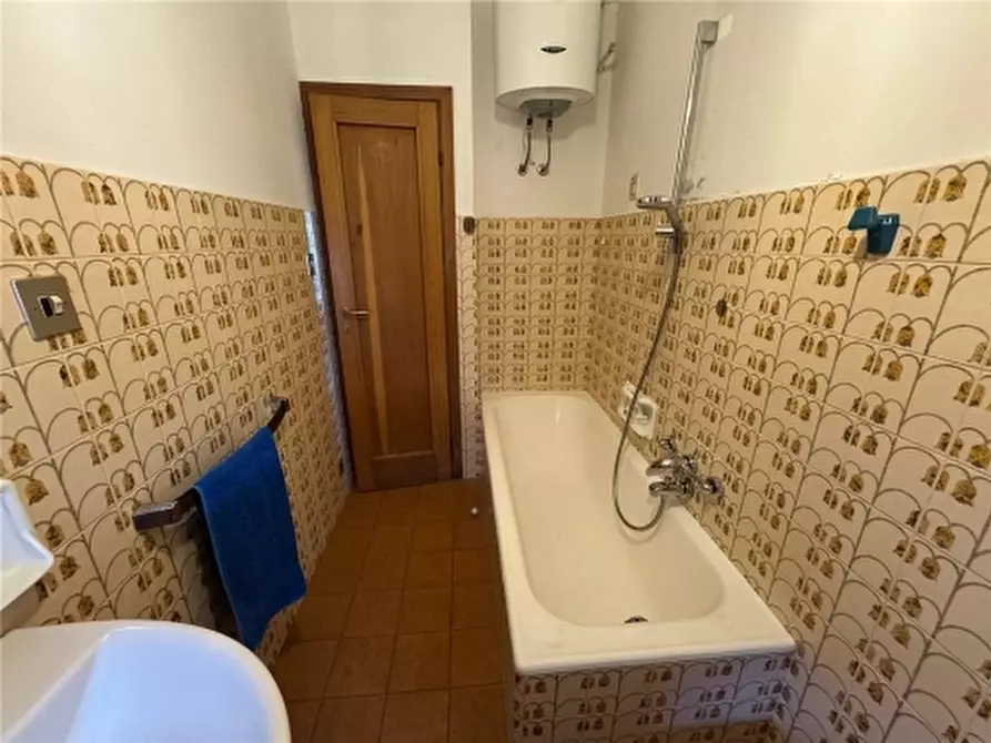 Immagine 8 di Appartamento in vendita  a Scandicci