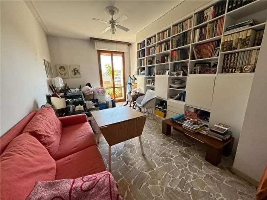 Immagine 13 di Appartamento in vendita  a Scandicci