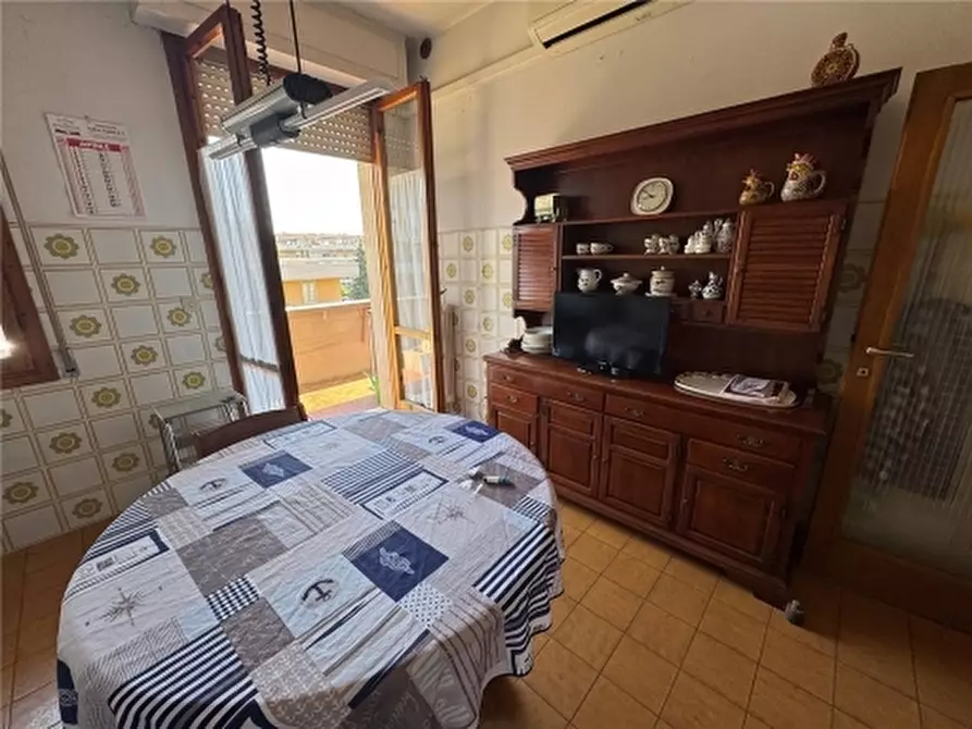 Immagine 17 di Appartamento in vendita  a Scandicci