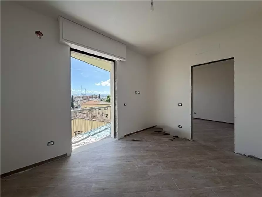 Immagine 7 di Appartamento in vendita  a Firenze