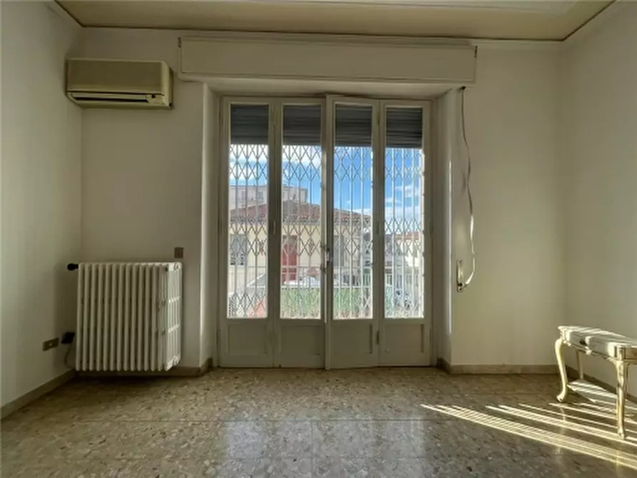 Immagine 4 di Villa in vendita  a Sesto Fiorentino