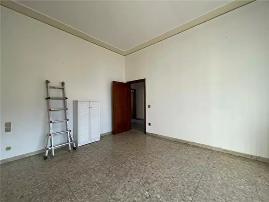 Immagine 5 di Villa in vendita  a Sesto Fiorentino