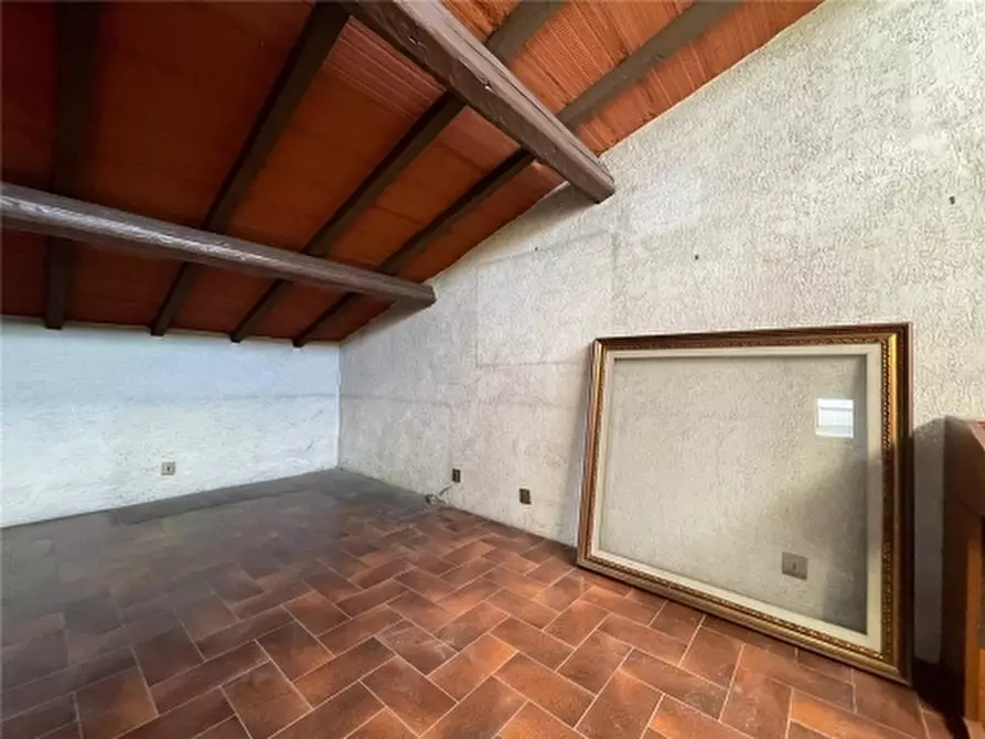 Immagine 6 di Villa in vendita  a Sesto Fiorentino