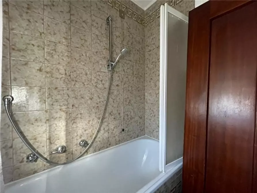 Immagine 7 di Villa in vendita  a Sesto Fiorentino