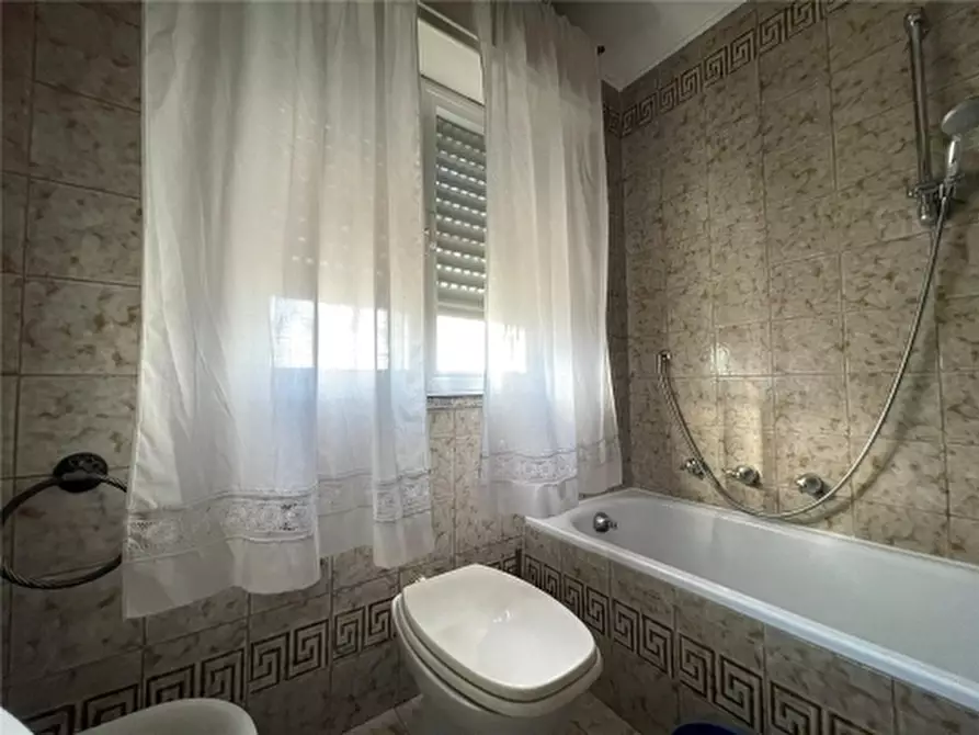 Immagine 8 di Villa in vendita  a Sesto Fiorentino