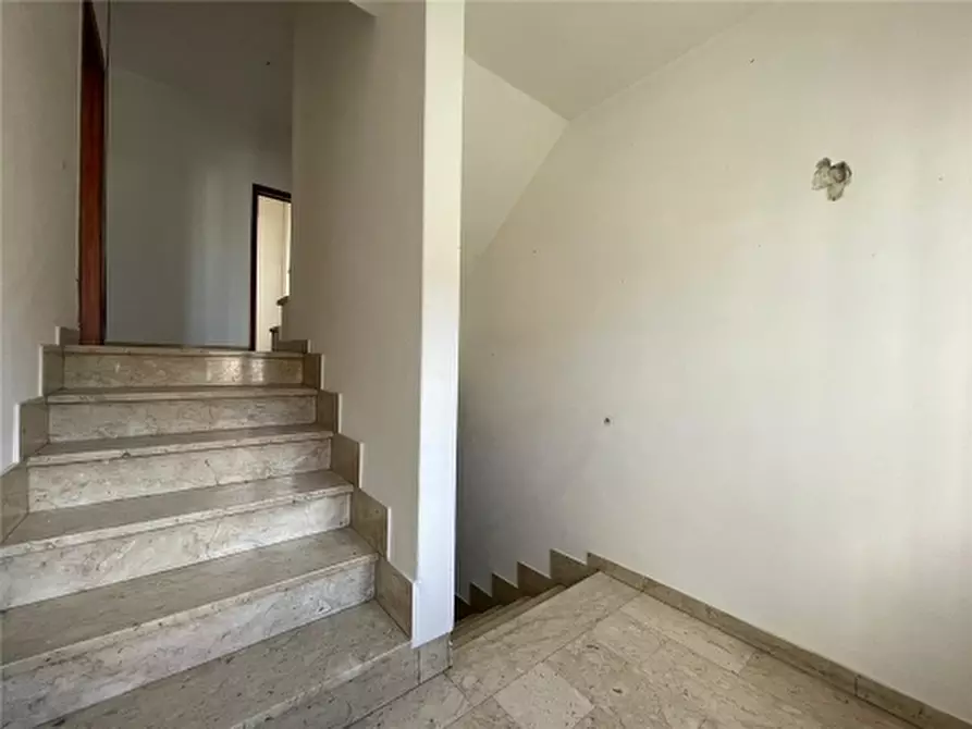 Immagine 17 di Villa in vendita  a Sesto Fiorentino