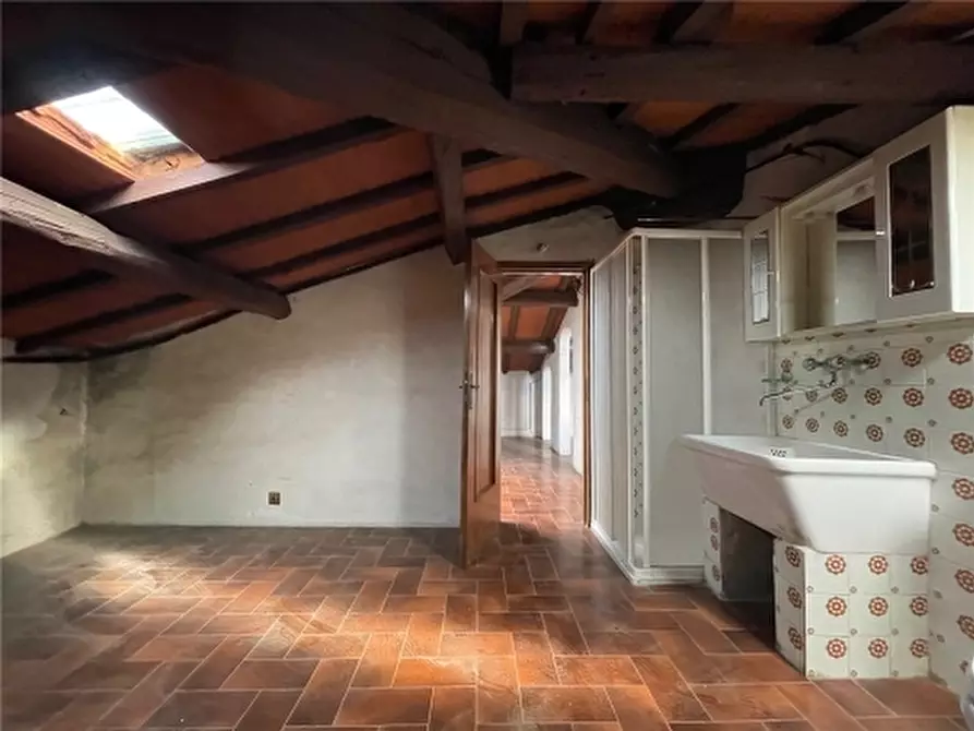 Immagine 41 di Villa in vendita  a Sesto Fiorentino