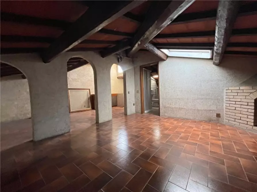 Immagine 43 di Villa in vendita  a Sesto Fiorentino