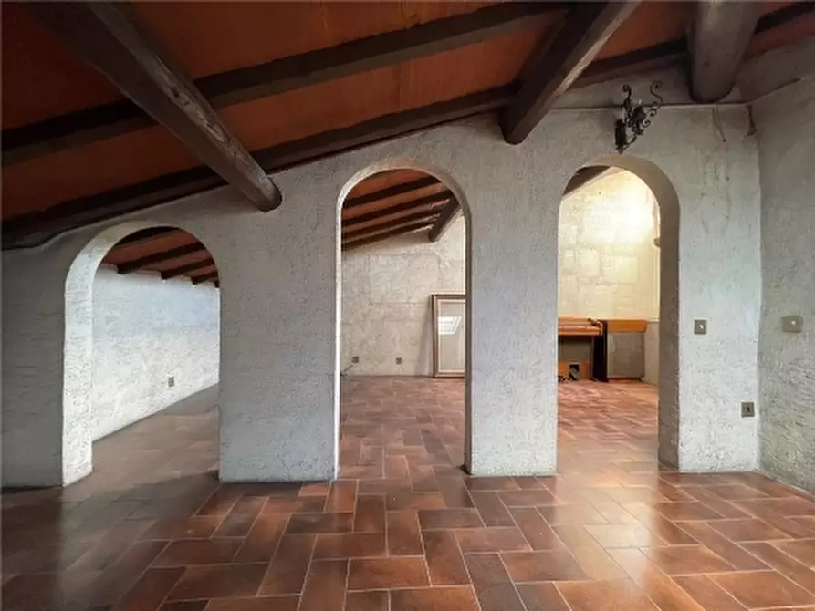 Immagine 47 di Villa in vendita  a Sesto Fiorentino