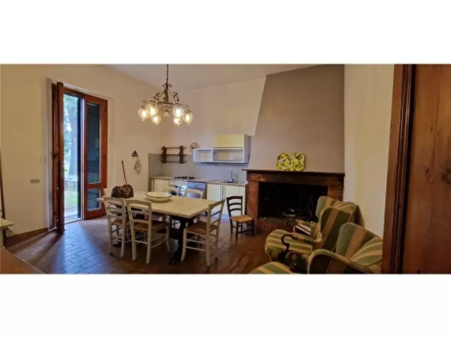 Immagine 6 di Villa in vendita  a Empoli