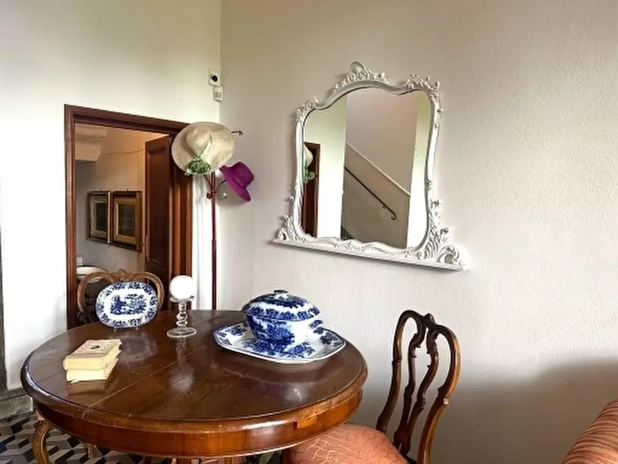 Immagine 13 di Villa in vendita  a Empoli