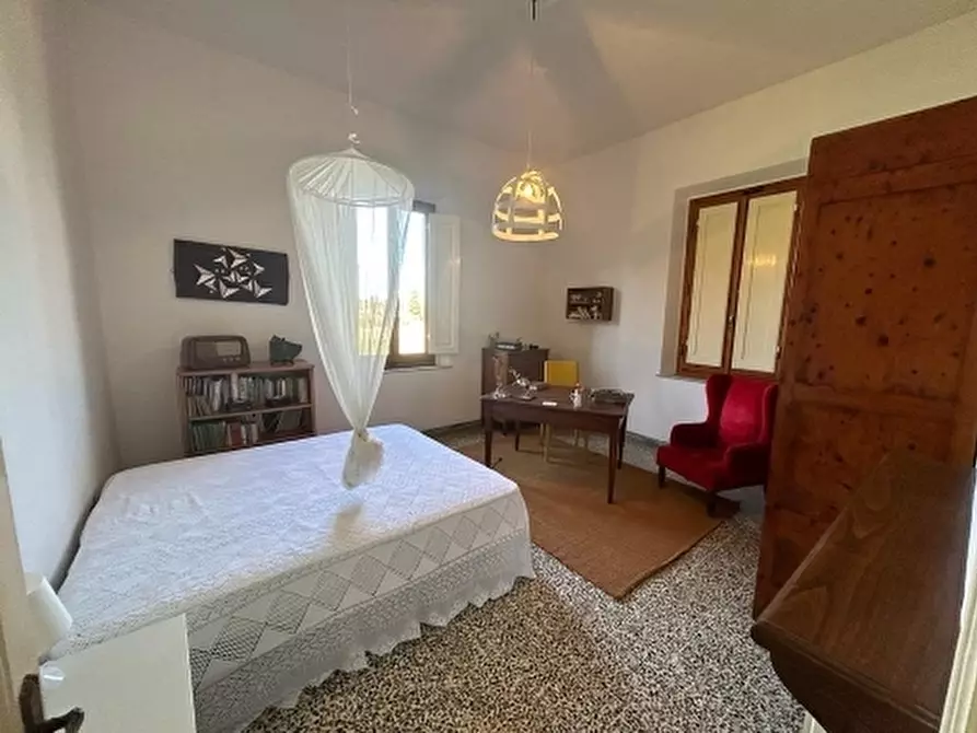 Immagine 17 di Villa in vendita  a Empoli