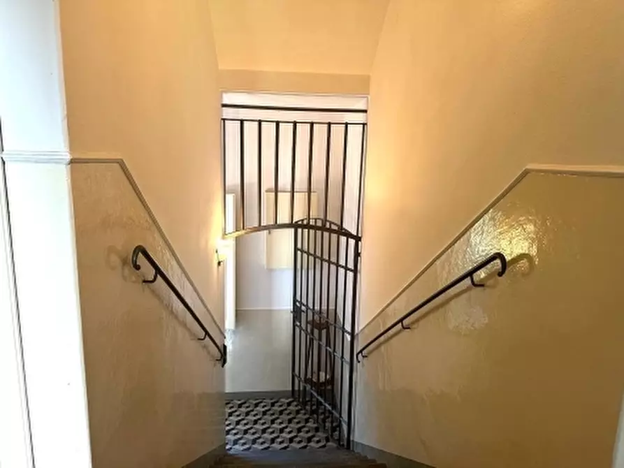 Immagine 21 di Villa in vendita  a Empoli