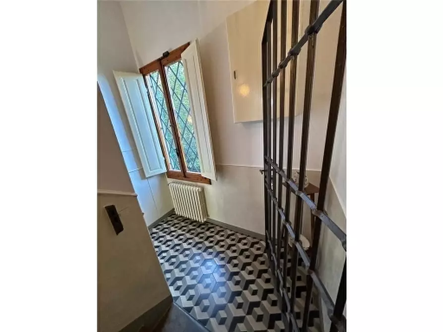 Immagine 26 di Villa in vendita  a Empoli