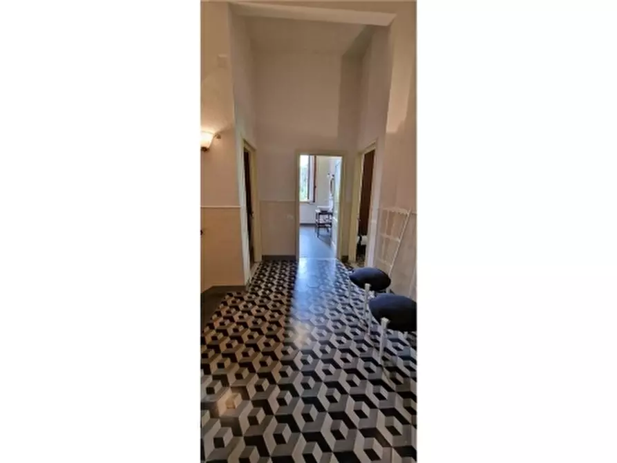 Immagine 35 di Villa in vendita  a Empoli