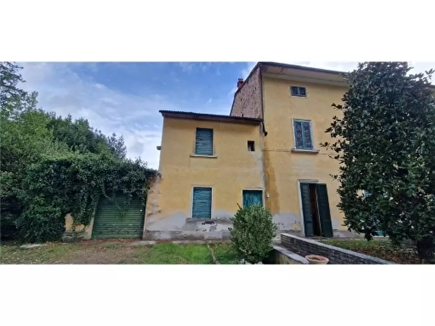Immagine 46 di Villa in vendita  a Empoli