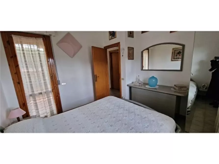 Immagine 11 di Villa in vendita  a Rosignano Marittimo