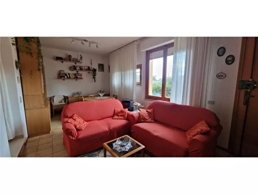 Immagine 27 di Villa in vendita  a Rosignano Marittimo