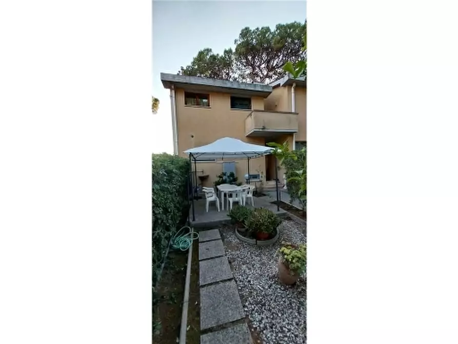 Immagine 70 di Villa in vendita  a Rosignano Marittimo