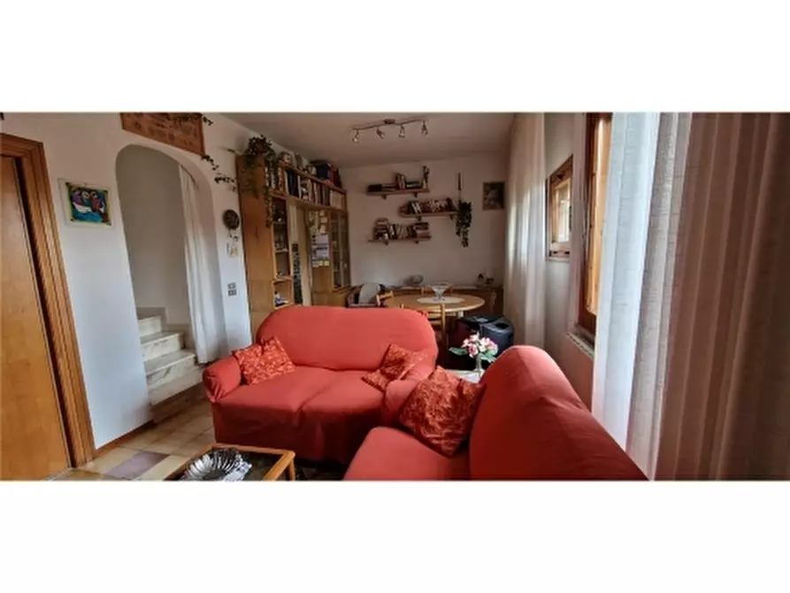 Immagine 78 di Villa in vendita  a Rosignano Marittimo