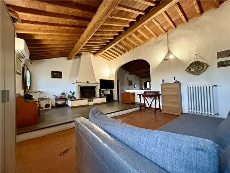 Immagine 2 di Rustico / casale in vendita  a Firenze