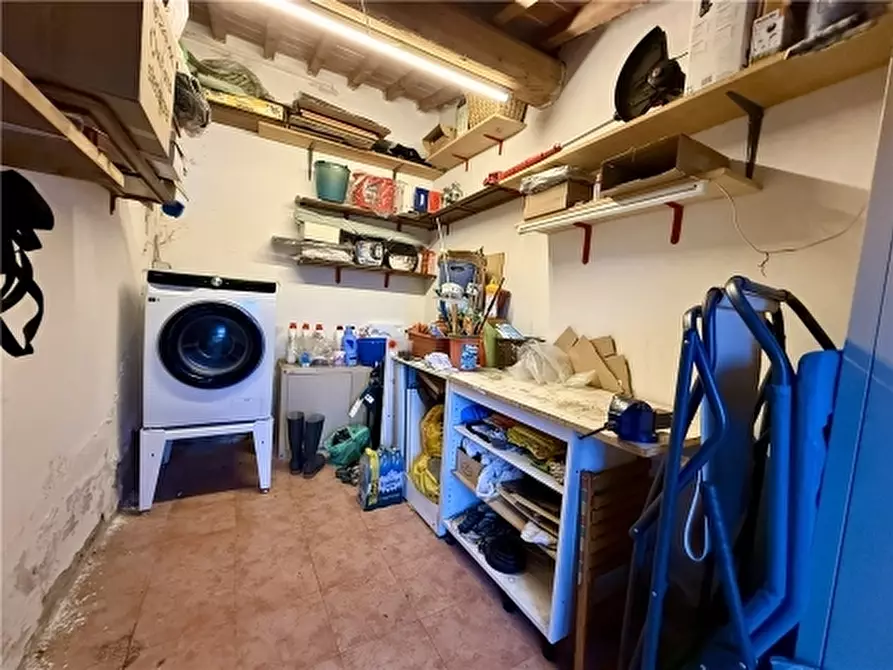 Immagine 34 di Rustico / casale in vendita  a Firenze