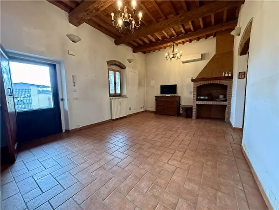 Immagine 36 di Rustico / casale in vendita  a Firenze