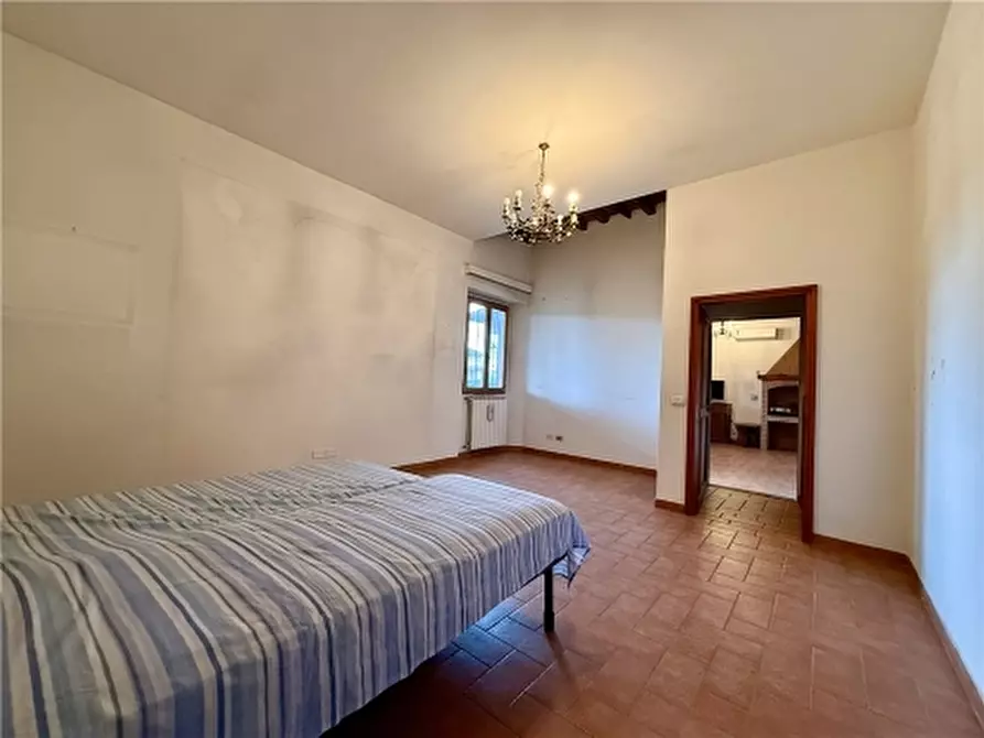 Immagine 39 di Rustico / casale in vendita  a Firenze