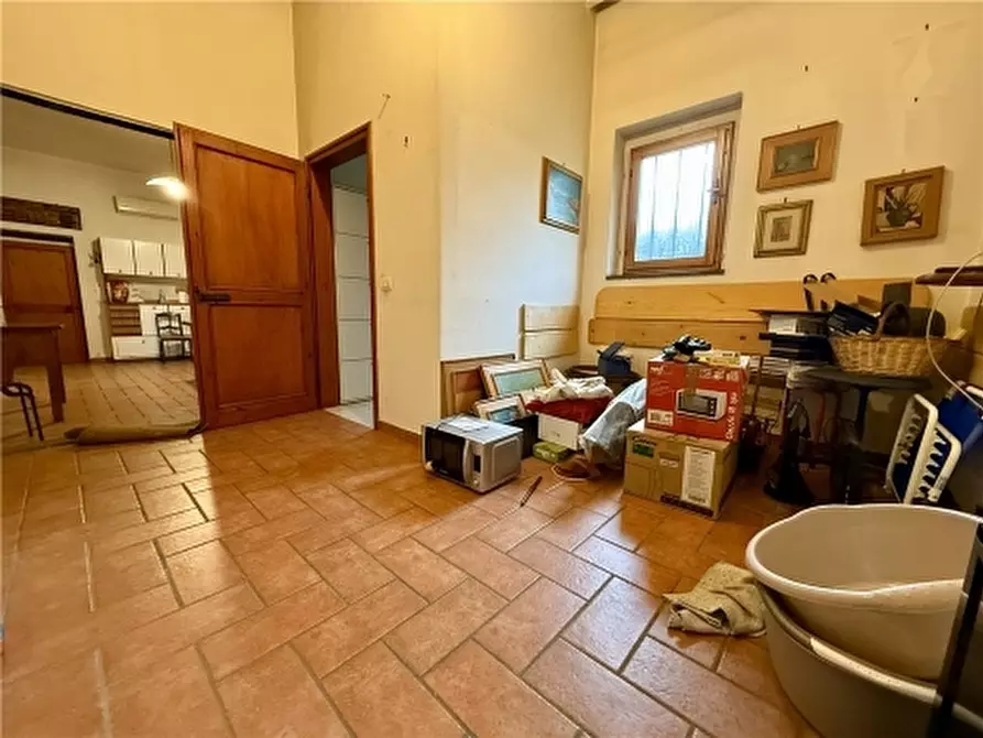 Immagine 43 di Rustico / casale in vendita  a Firenze