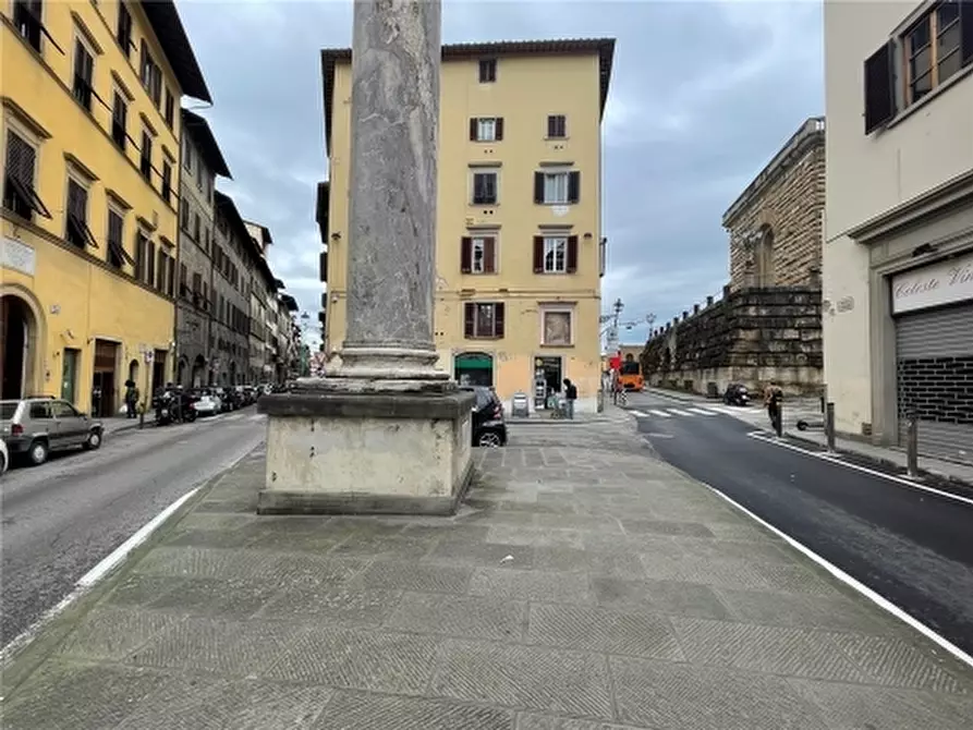 Immagine 3 di Negozio in vendita  a Firenze