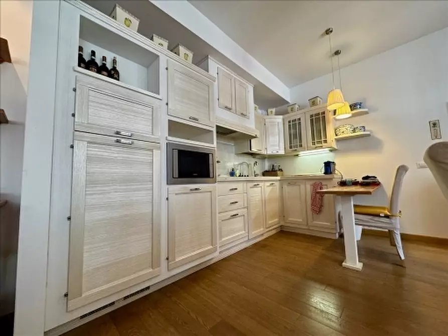 Immagine 7 di Appartamento in affitto  a Firenze