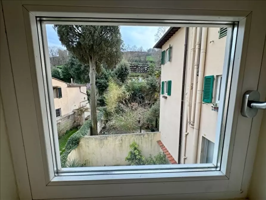 Immagine 12 di Appartamento in affitto  a Firenze