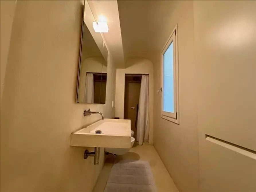 Immagine 19 di Appartamento in affitto  a Firenze