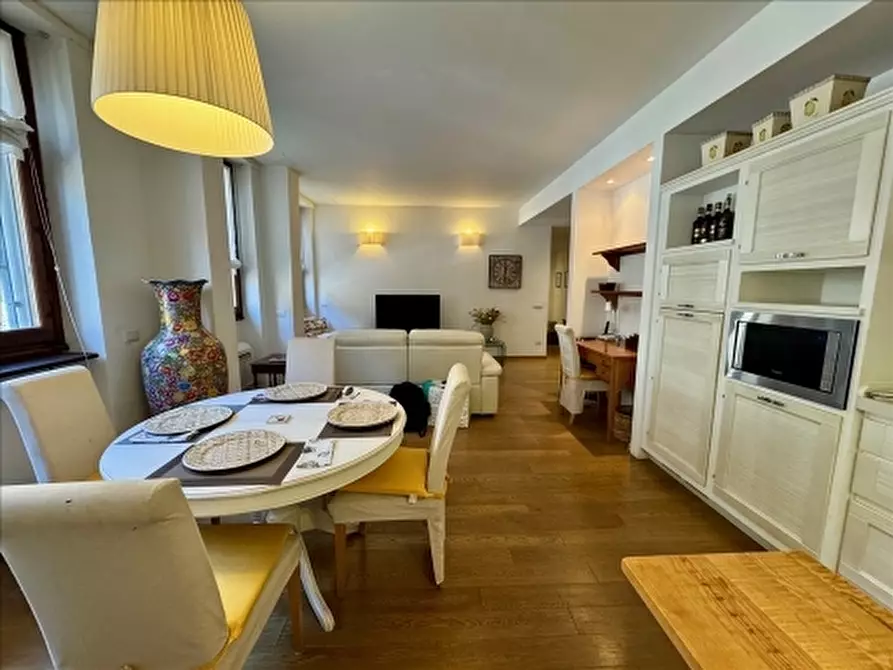 Immagine 9 di Appartamento in vendita  a Firenze