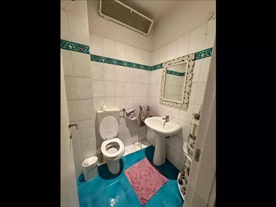 Immagine 18 di Appartamento in vendita  a Firenze