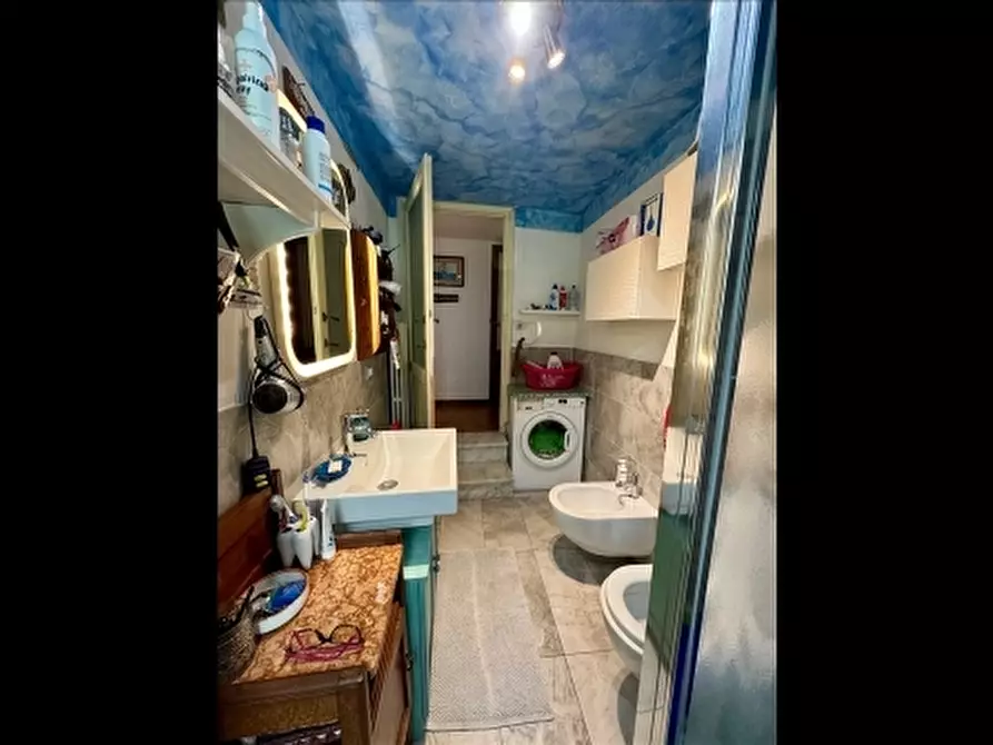 Immagine 13 di Appartamento in vendita  a Firenze