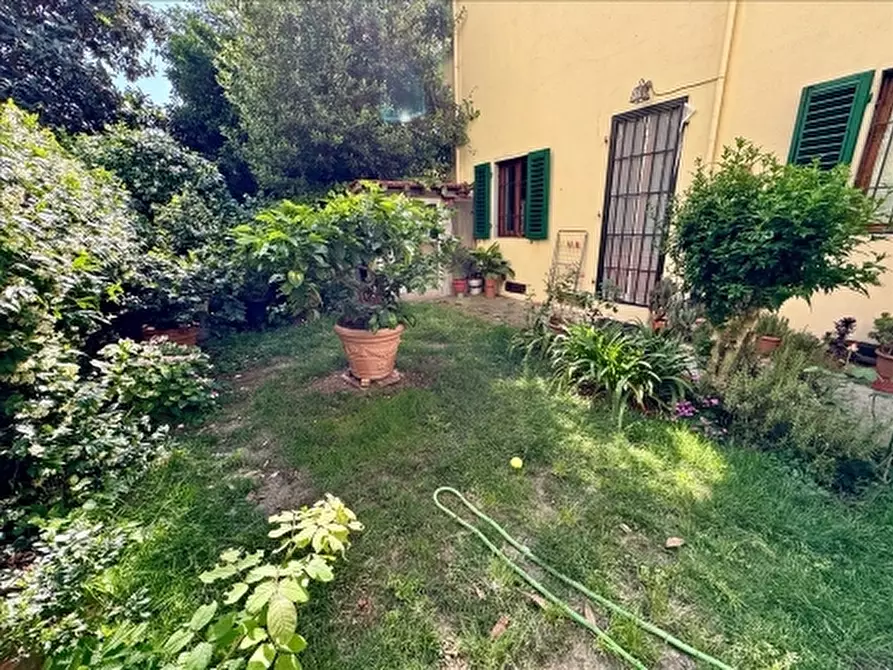 Immagine 29 di Appartamento in vendita  a Firenze