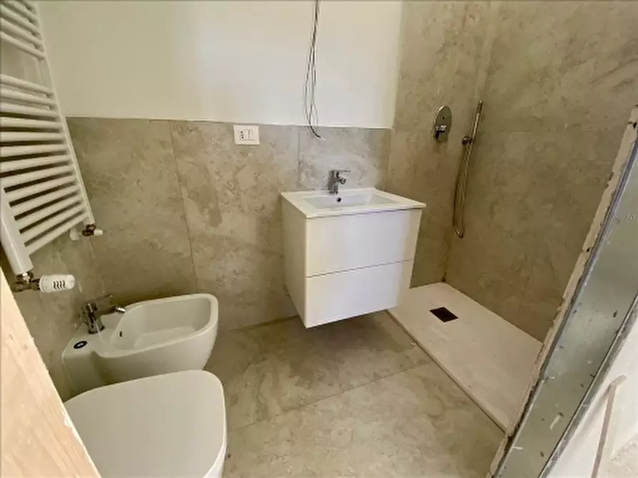 Immagine 8 di Appartamento in vendita  a Firenze