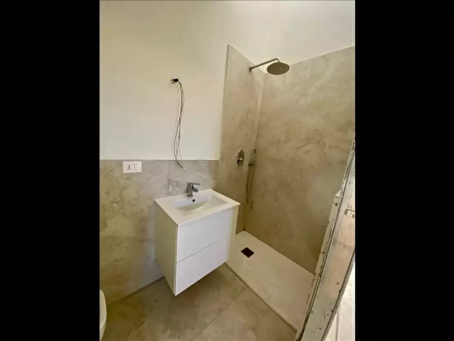 Immagine 9 di Appartamento in vendita  a Firenze