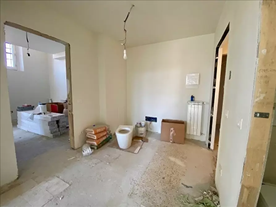 Immagine 12 di Appartamento in vendita  a Firenze