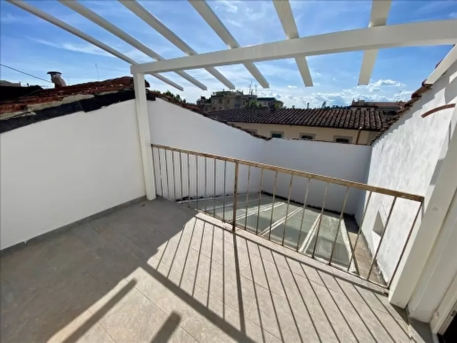 Immagine 20 di Appartamento in vendita  a Firenze