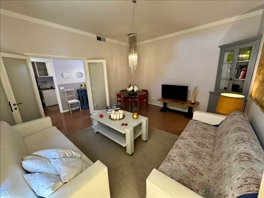 Immagine 1 di Appartamento in affitto  a Firenze