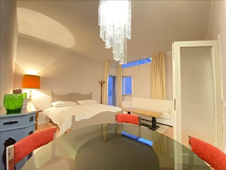 Immagine 7 di Appartamento in vendita  a Firenze