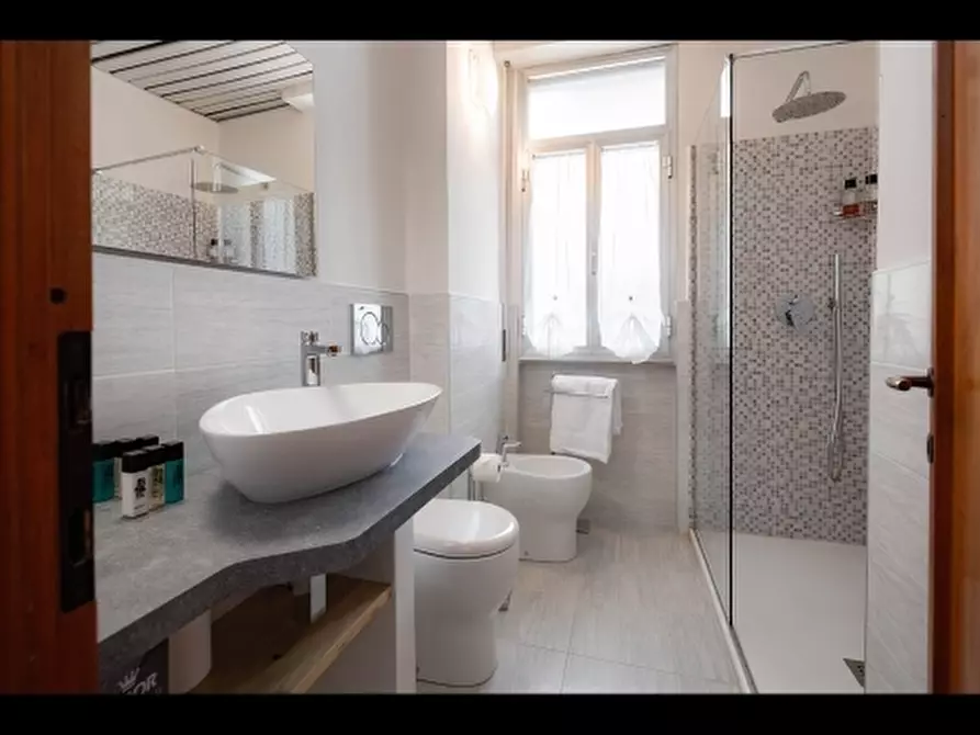 Immagine 12 di Appartamento in vendita  a Firenze