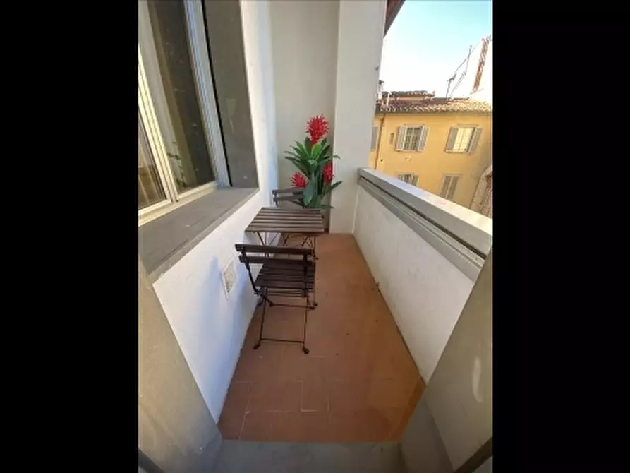 Immagine 18 di Appartamento in vendita  a Firenze