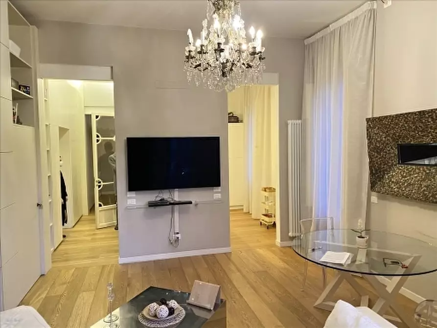 Immagine 2 di Appartamento in affitto  a Firenze