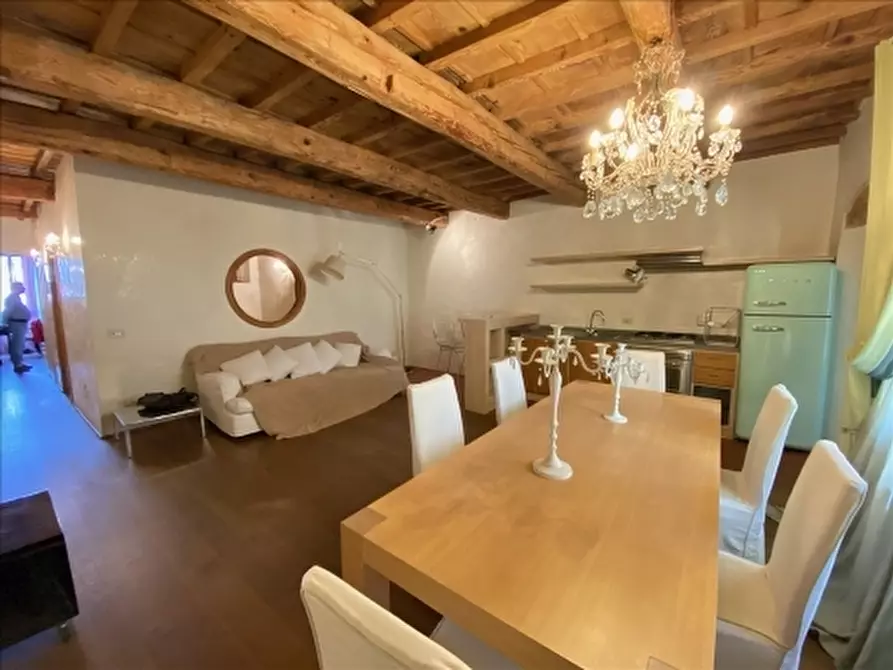Immagine 1 di Appartamento in affitto  a Firenze