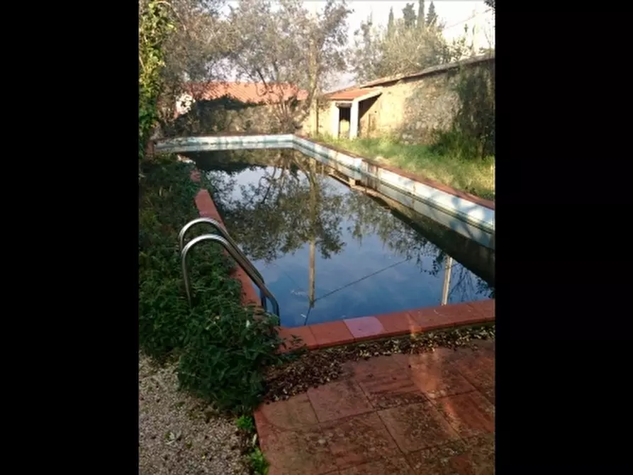 Immagine 7 di Villa in vendita  a Sesto Fiorentino