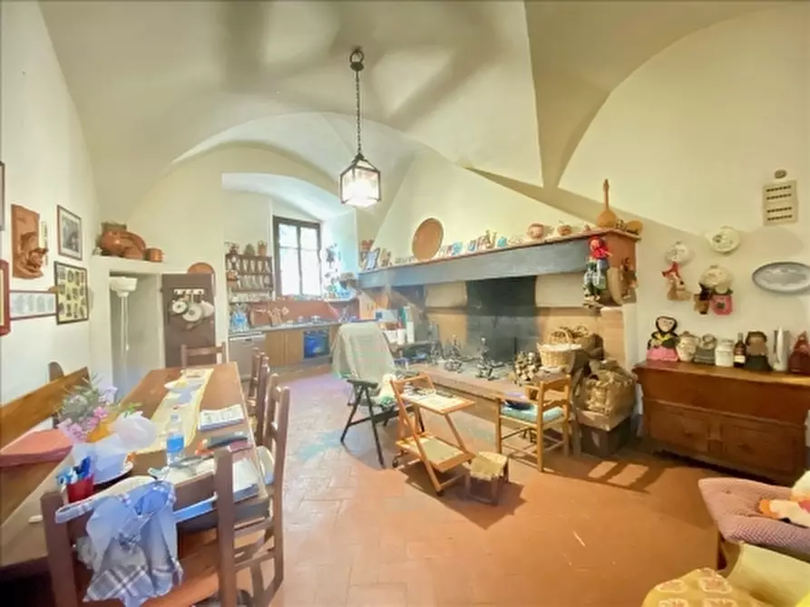 Immagine 10 di Villa in vendita  a Firenze